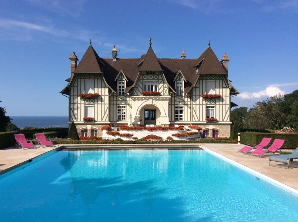 Manoir De Benerville Bed & Breakfast Deauville Exterior photo