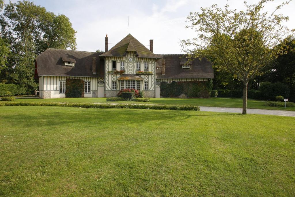 Manoir De Benerville Bed & Breakfast Deauville Exterior photo
