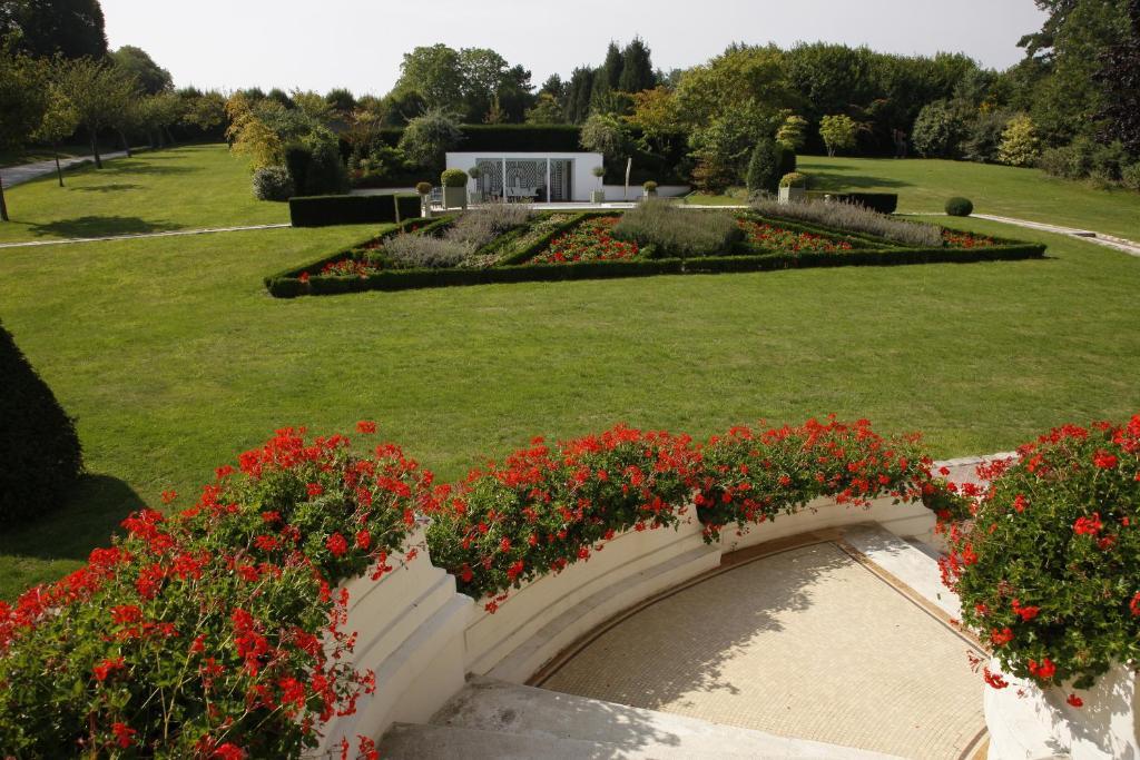 Manoir De Benerville Bed & Breakfast Deauville Exterior photo